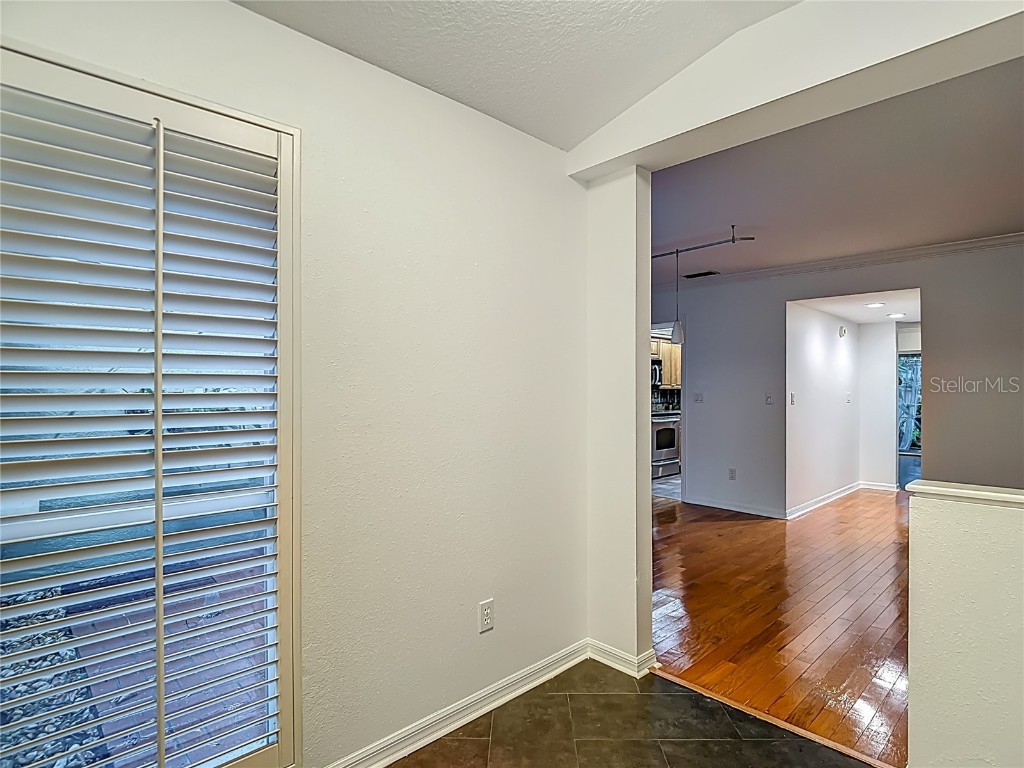 4520 W Gray Street Tampa FL 33609 TB8407952 image9