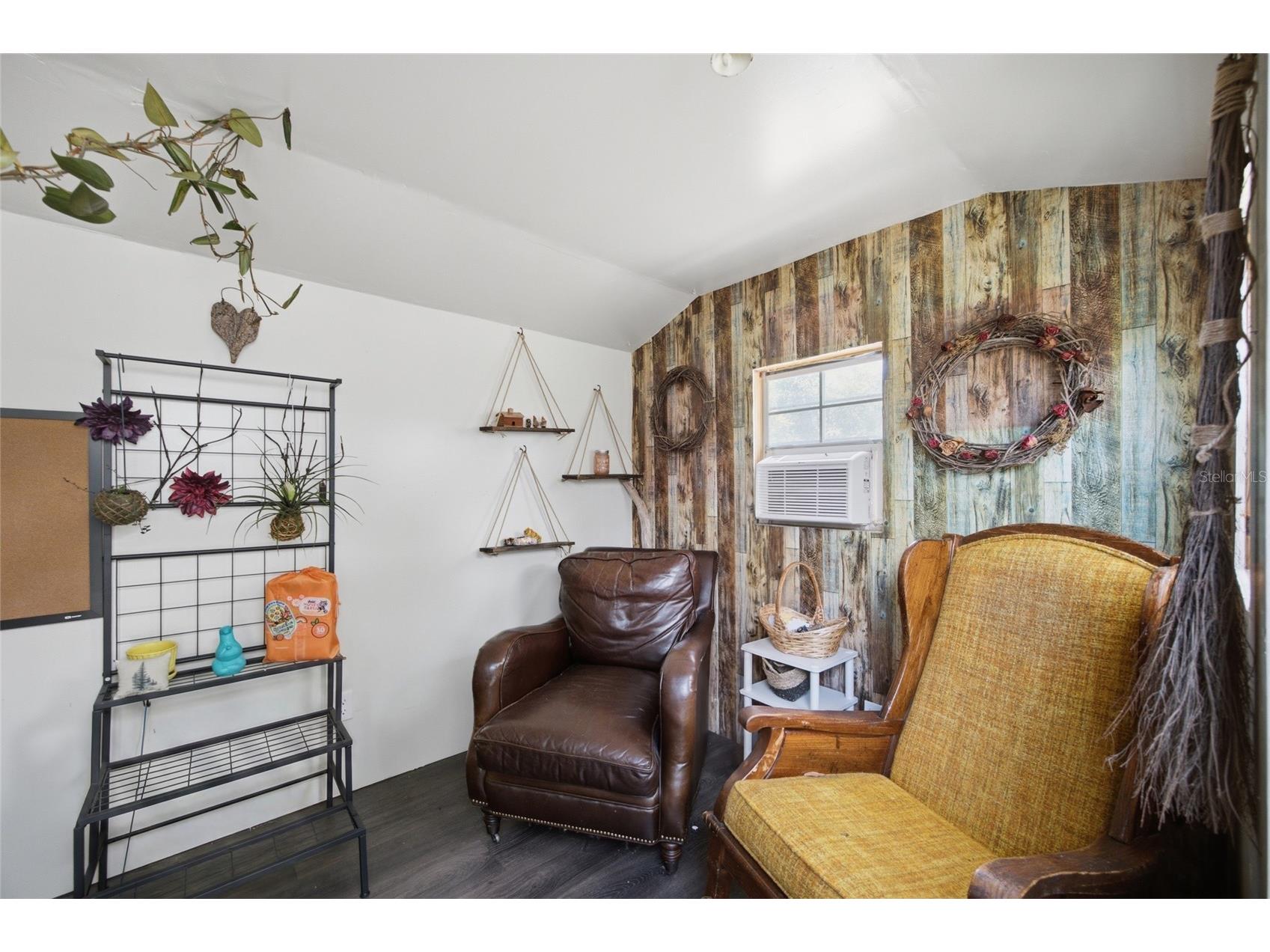 4521 12th Avenue N Saint Petersburg FL 33713 TB8523794 image23