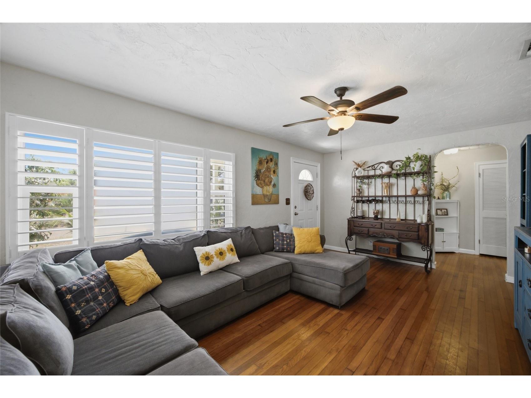 4521 12th Avenue N Saint Petersburg FL 33713 TB8523794 image6