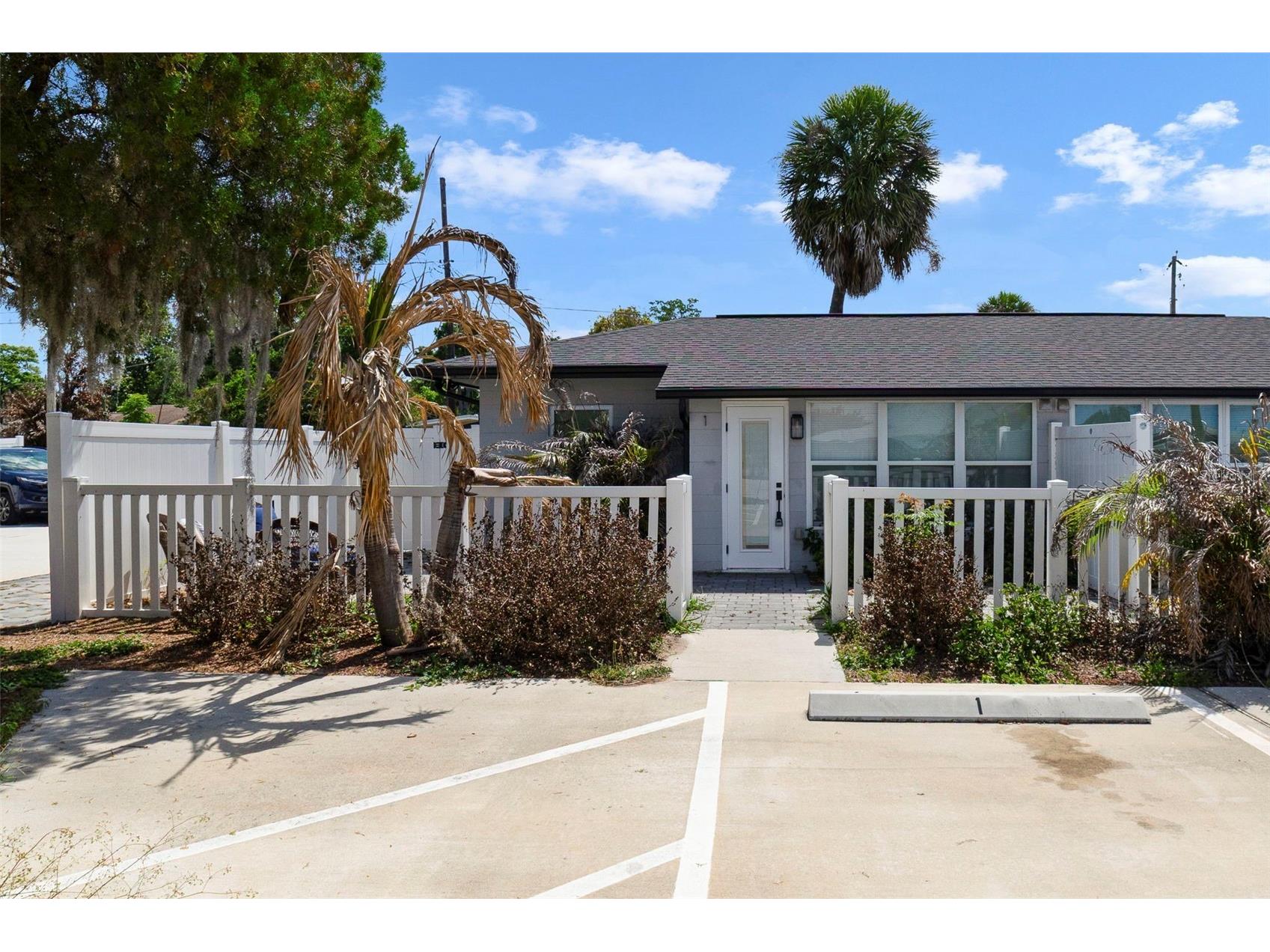 4521 Edgewater Drive #1 Orlando FL 32804 O6403408 image1