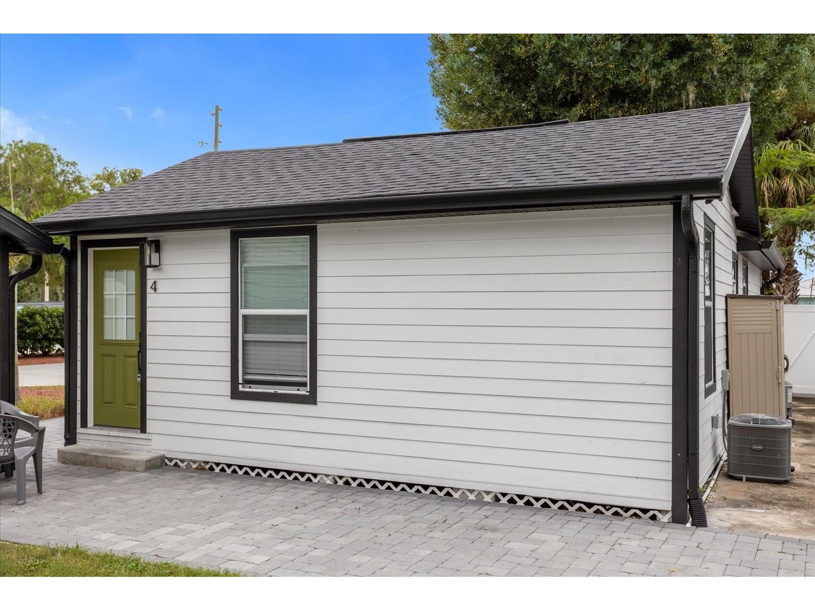 4521 Edgewater Drive #4 Orlando FL 32804 O6408662 image1