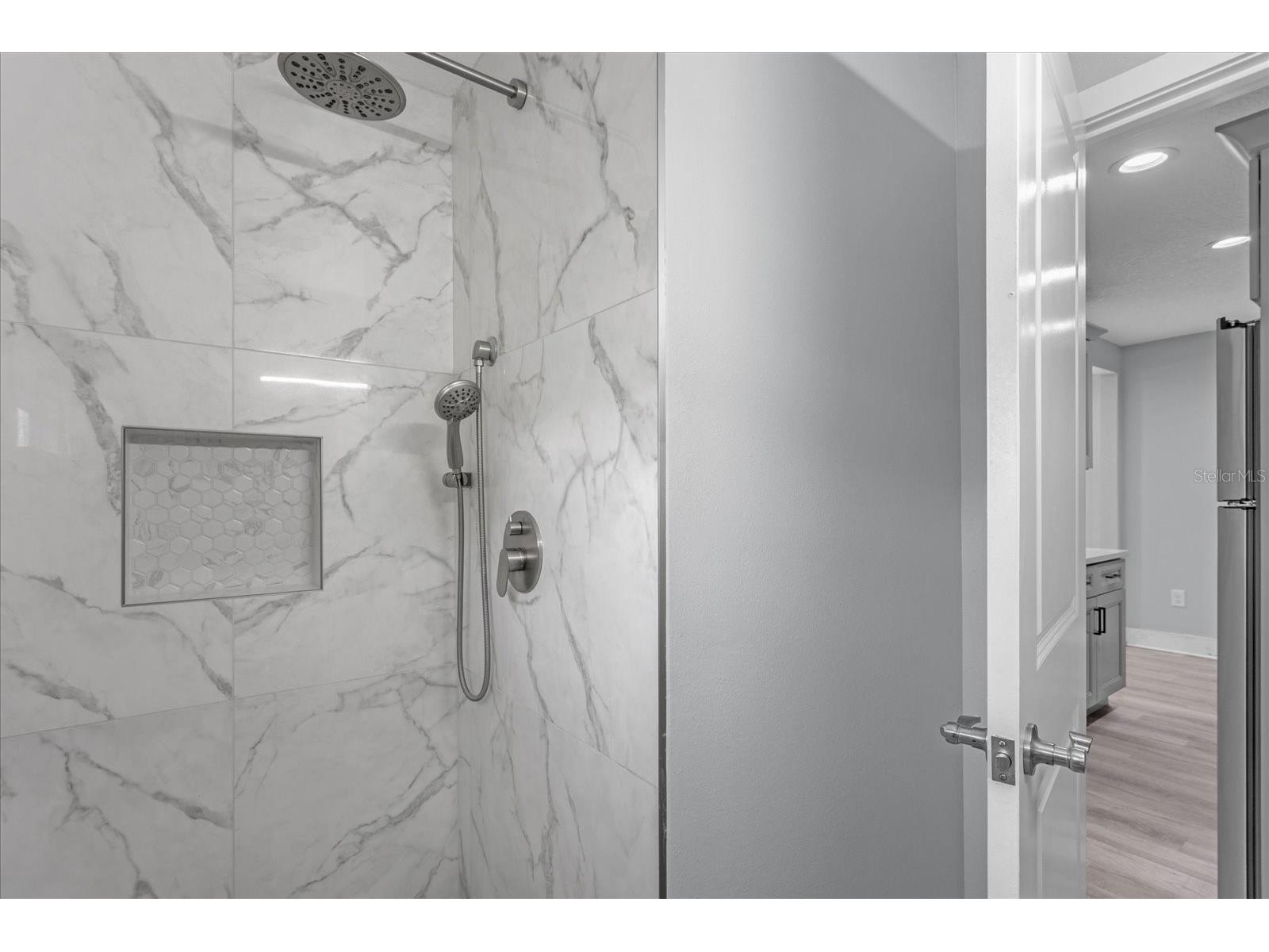 4521 Edgewater Drive #4 Orlando FL 32804 O6408662 image11