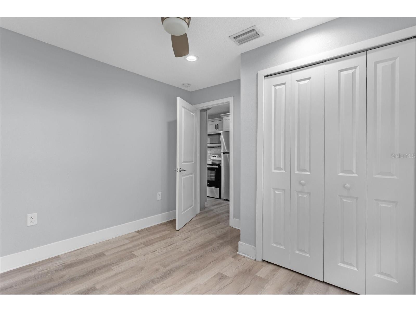 4521 Edgewater Drive #4 Orlando FL 32804 O6408662 image13