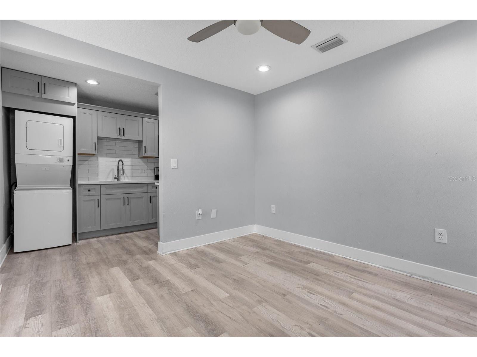 4521 Edgewater Drive #4 Orlando FL 32804 O6408662 image5