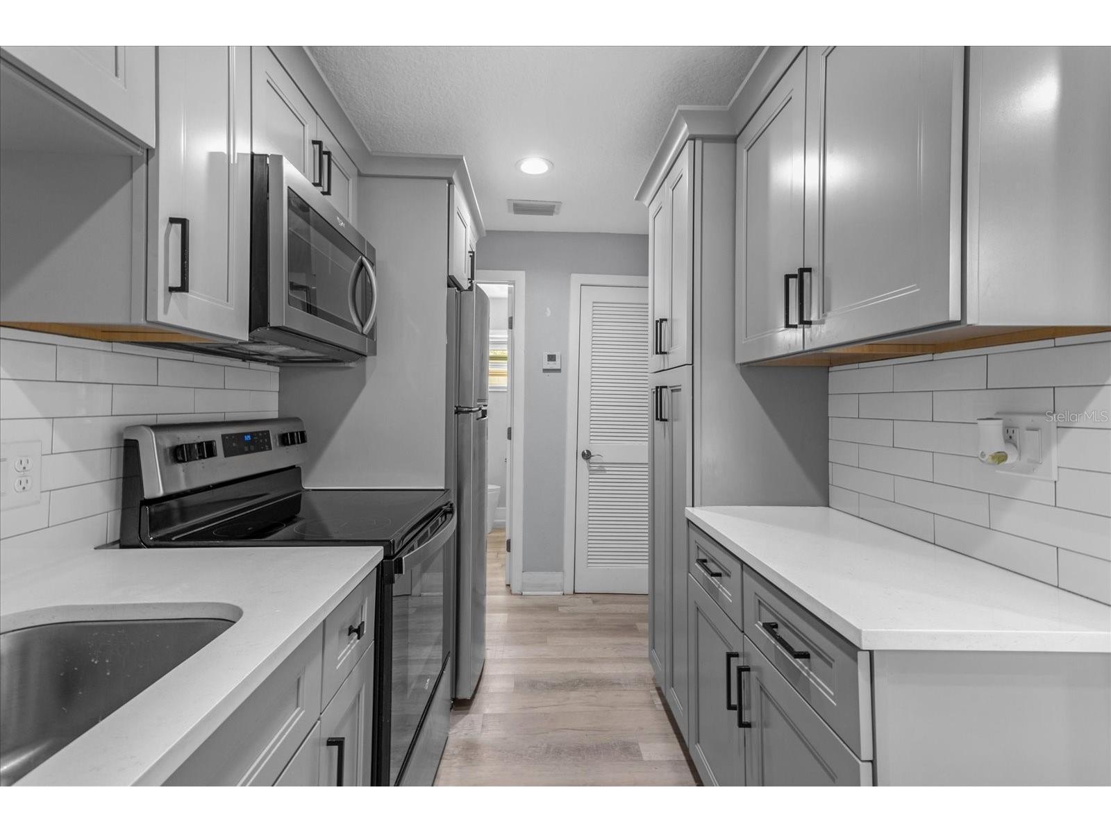 4521 Edgewater Drive #4 Orlando FL 32804 O6408662 image7