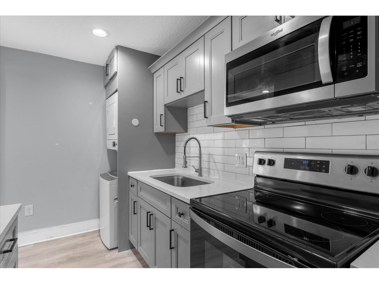 4521 Edgewater Drive #4 Orlando FL 32804 O6408662 image9