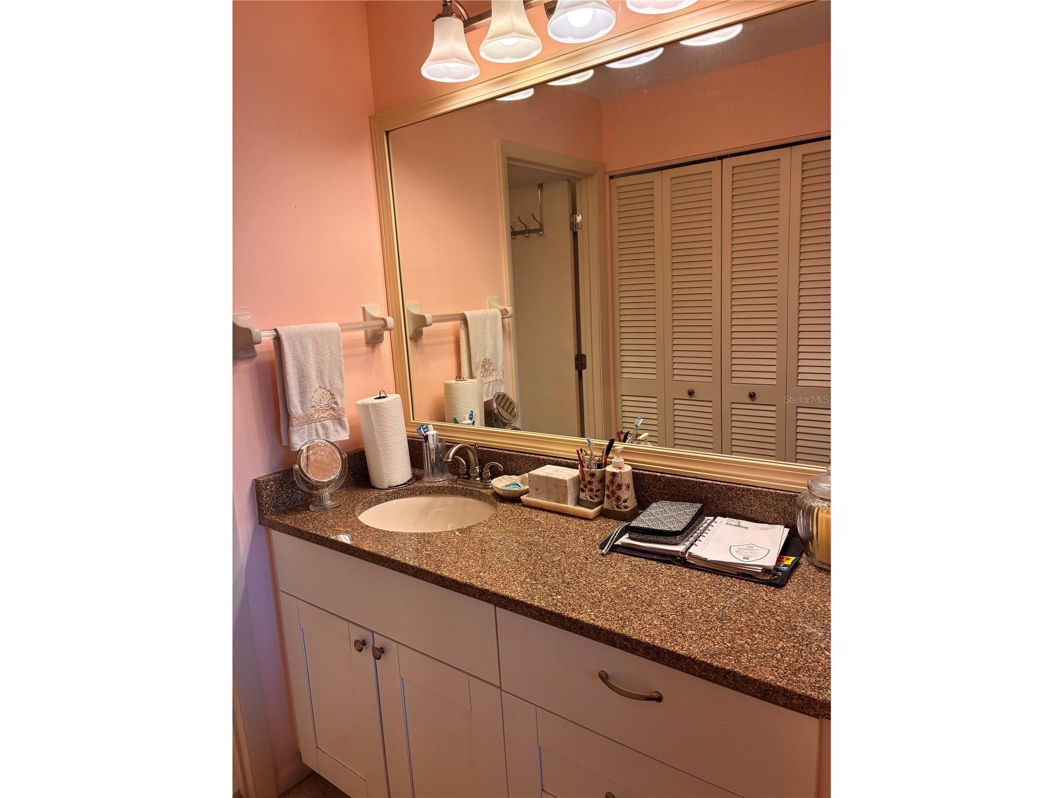 4521 Kingsmere #6 Sarasota FL 34235 A4697165 image25