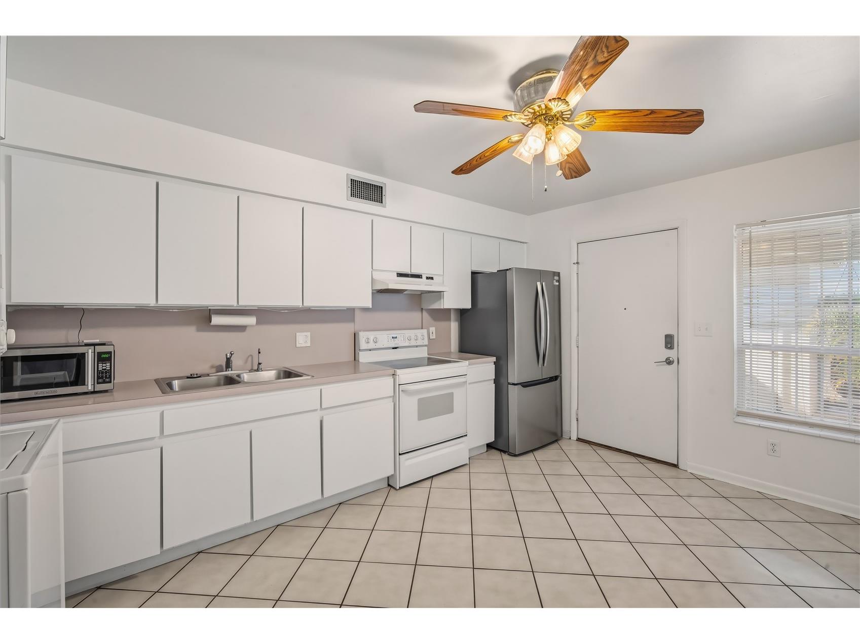 4521 W La Villa Lane Tampa FL 33611 TB8459621 image13