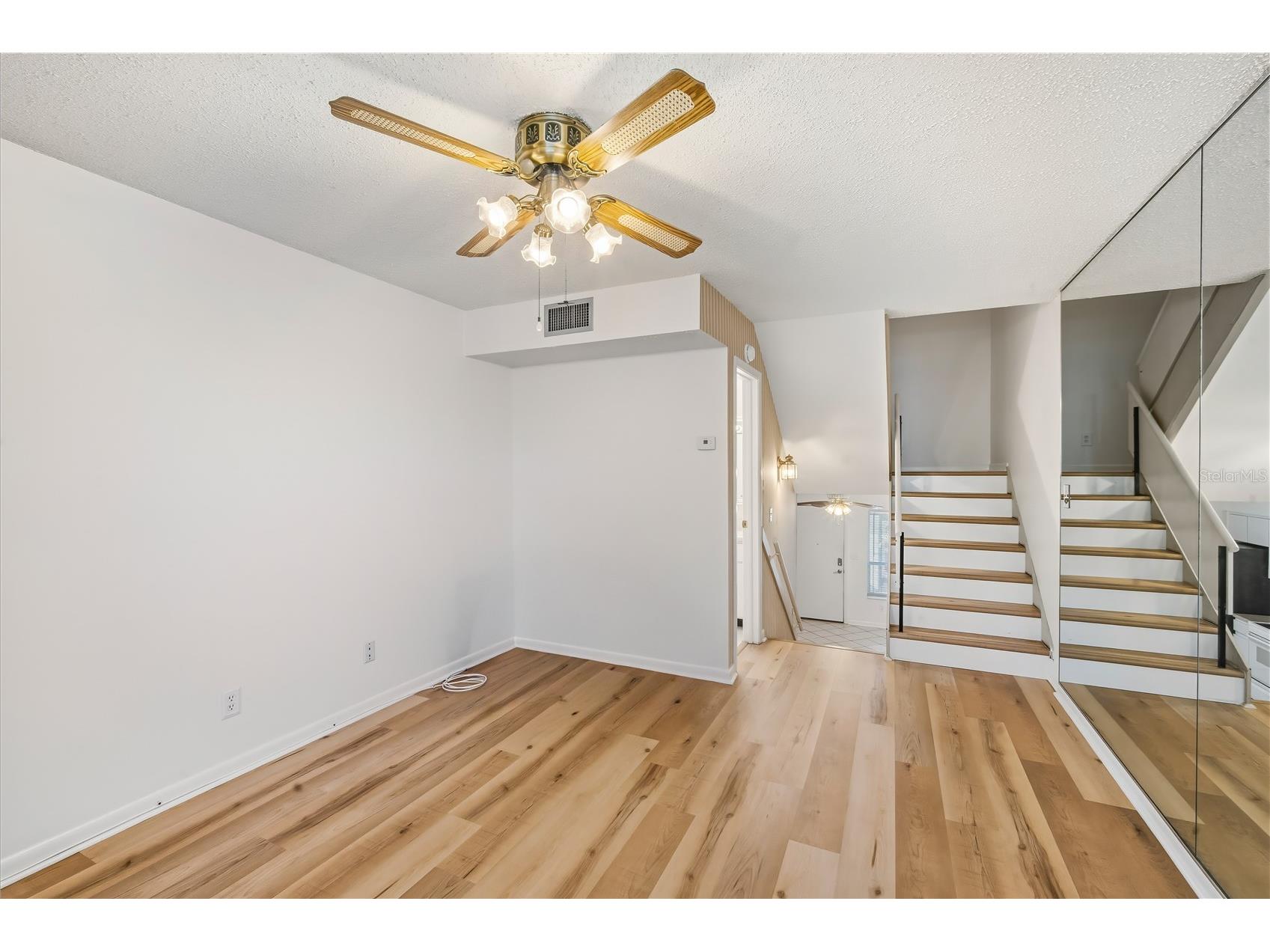 4521 W La Villa Lane Tampa FL 33611 TB8459621 image8