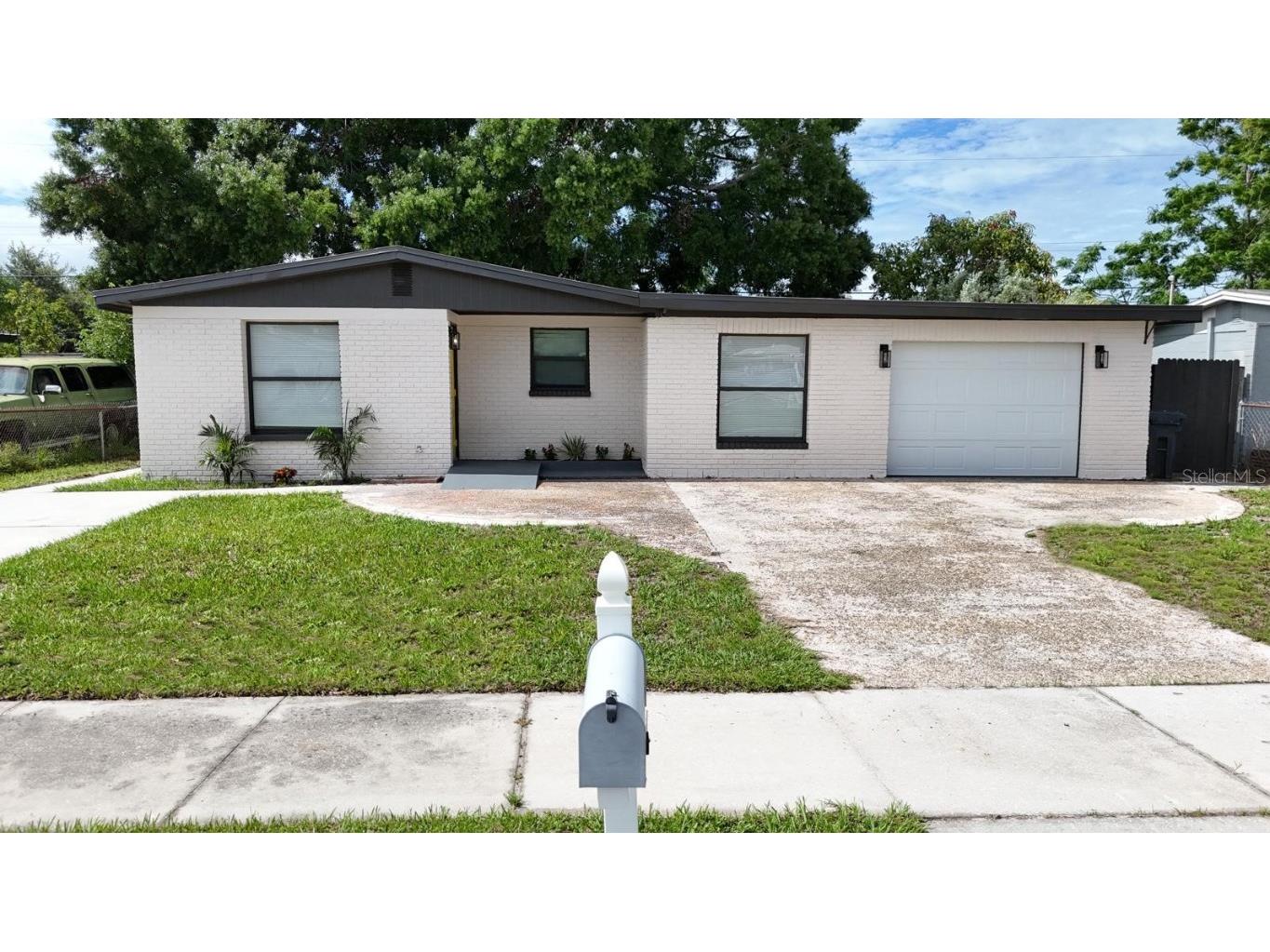 4521 W Minnehaha Street Tampa FL 33614 TB8403573 image1