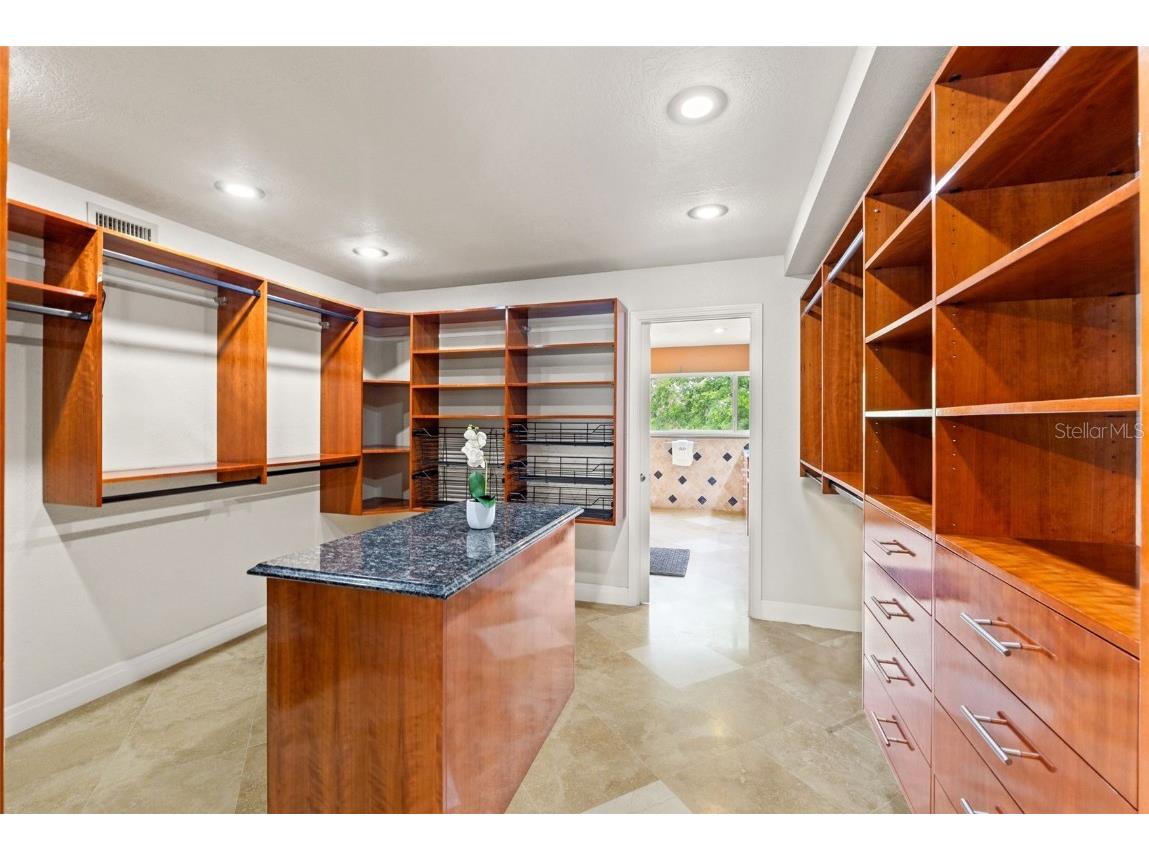 4522 W North B Street Tampa FL 33609 TB8433032 image24