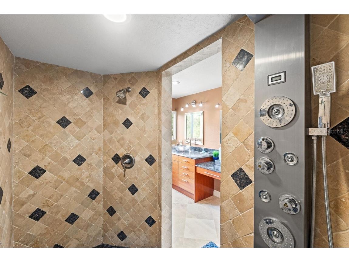 4522 W North B Street Tampa FL 33609 TB8433032 image28