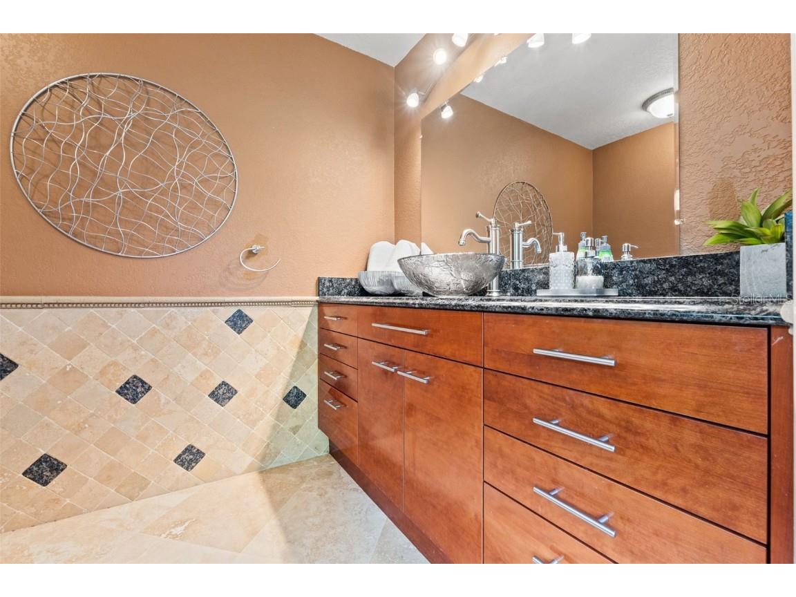 4522 W North B Street Tampa FL 33609 TB8433032 image35