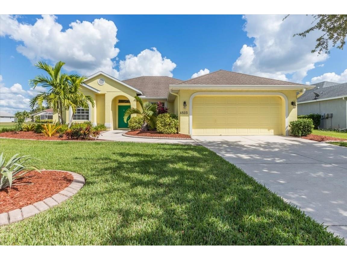4523 29th Avenue Circle E Palmetto FL 34221 A4515126 image1