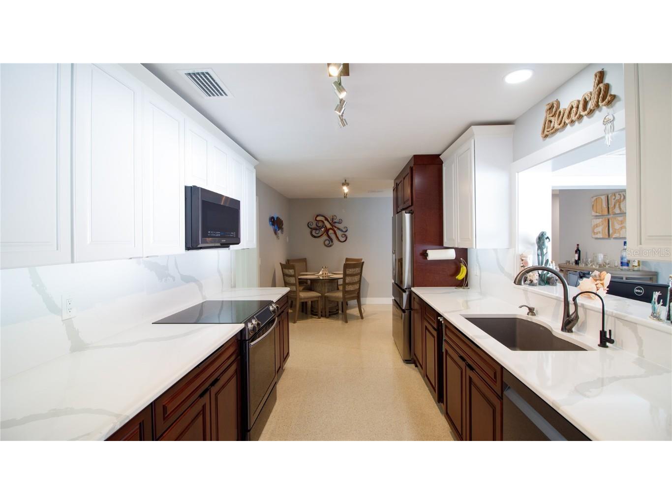 4523 Clearwater Harbor Drive S Largo FL 33770 TB8346318 image19