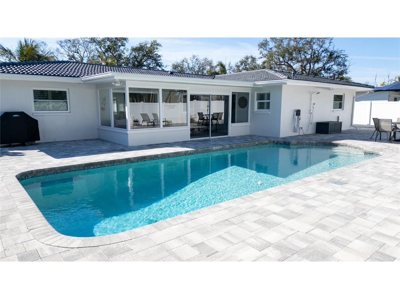 4523 Clearwater Harbor Drive S Largo FL 33770 TB8346318 image40