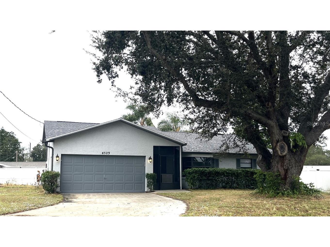 4523 Cronin Drive Sarasota FL 34232 A4586178 image1