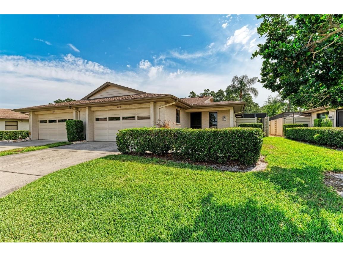 4523 Lake Vista Drive #2 Sarasota FL 34233 A4564941 image1