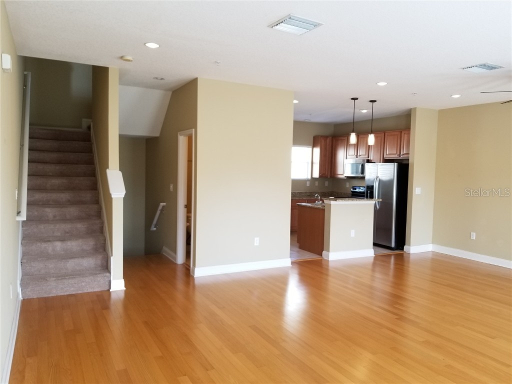 4523 Legacy Park Drive Tampa FL 33611 TB8430933 image3