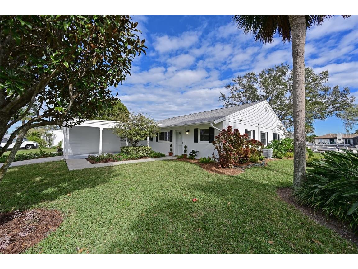 4523 Mount Vernon Drive Bradenton FL 34210 - SARASOTA BAY A4556244 image1