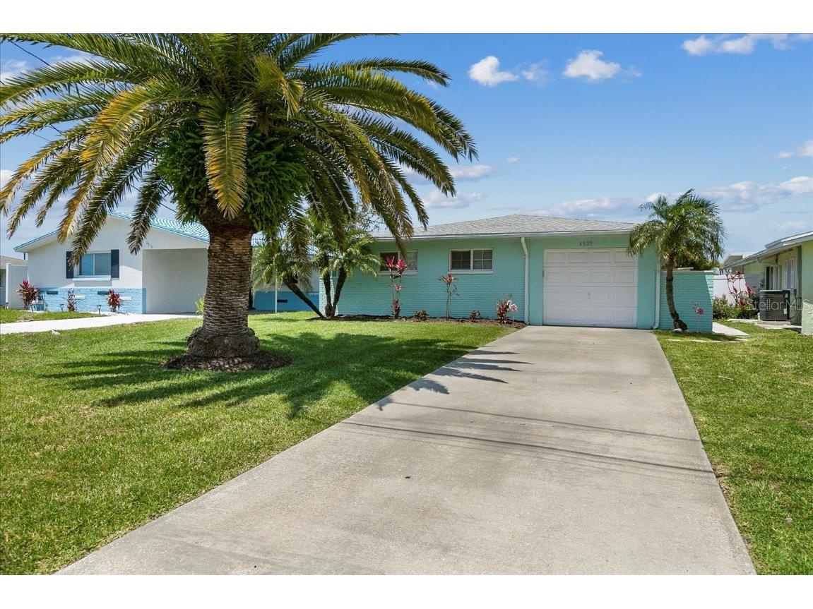4523 Topsail Trail New Port Richey FL 34652 W7864324 image1