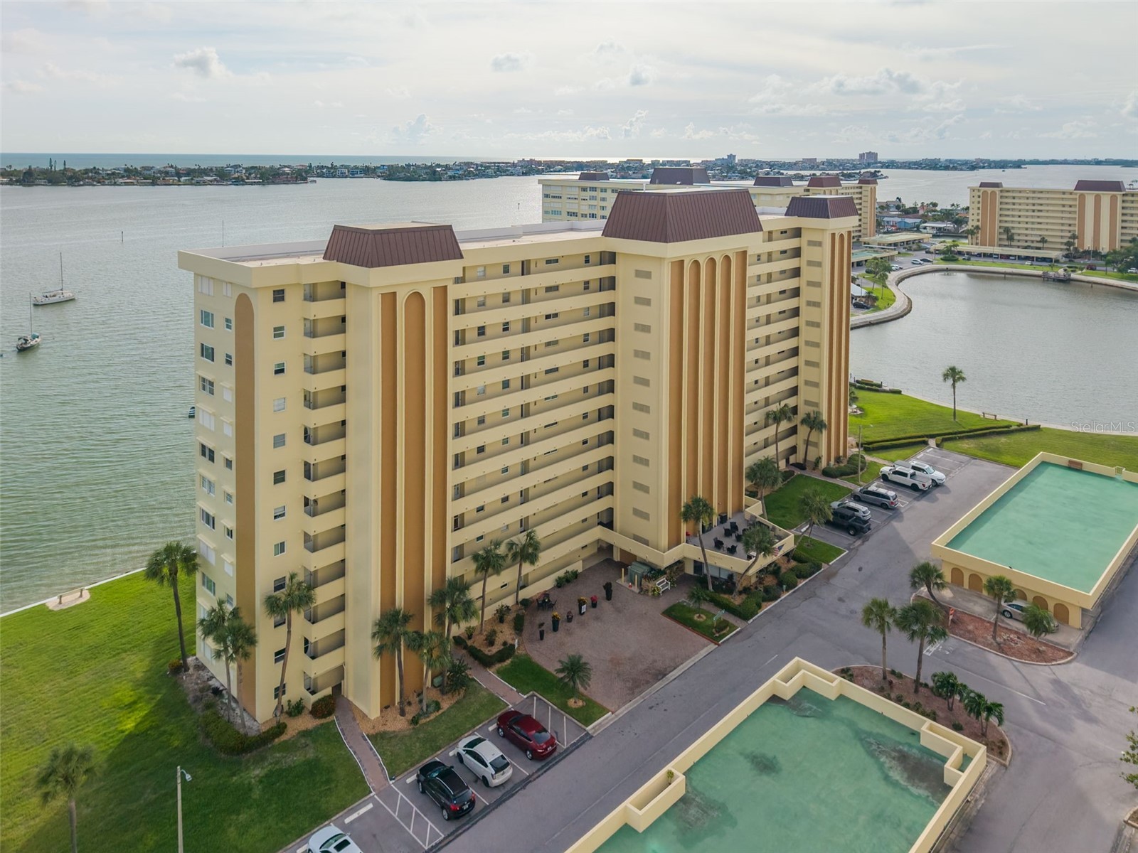 4525 Cove Circle #1002 Saint Petersburg FL 33708 TB8458441 image38