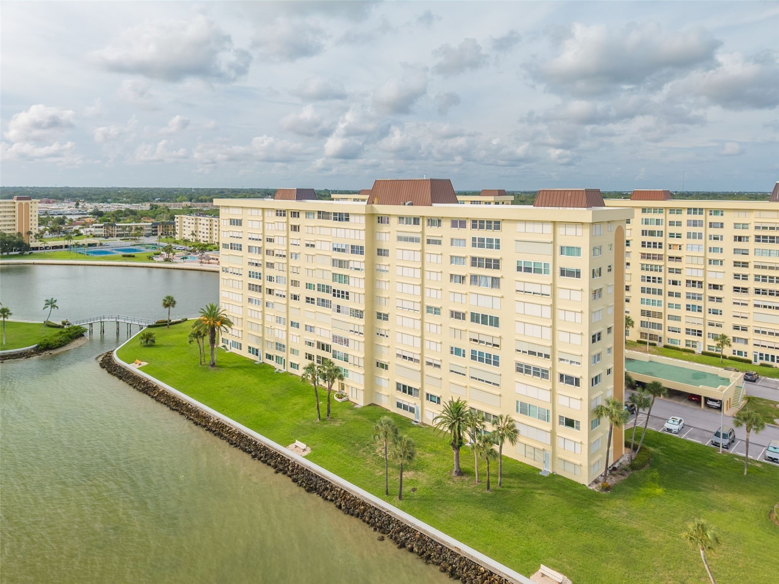 4525 Cove Circle #1002 Saint Petersburg FL 33708 TB8458441 image39