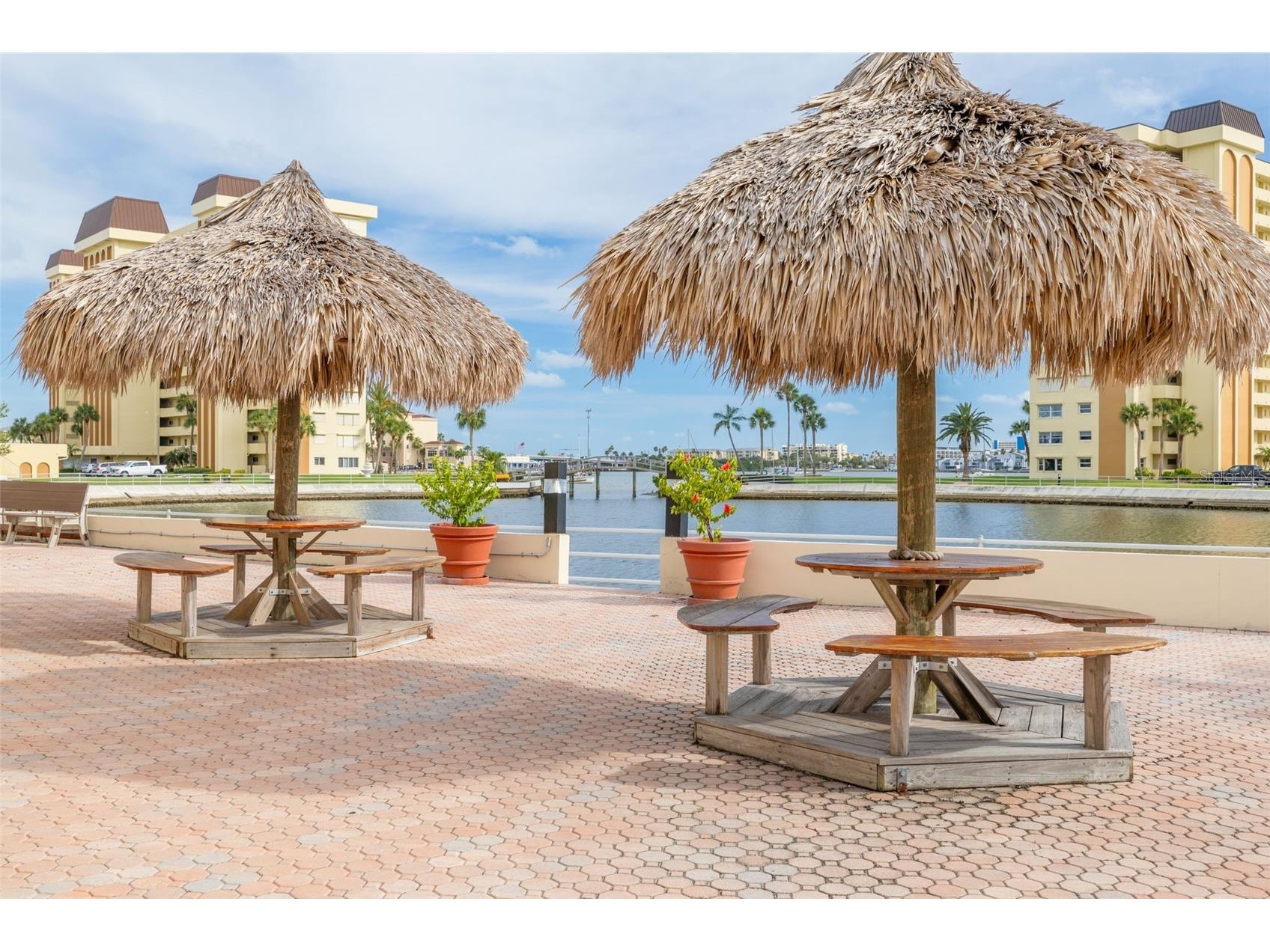 4525 Cove Circle #1002 Saint Petersburg FL 33708 TB8458441 image43