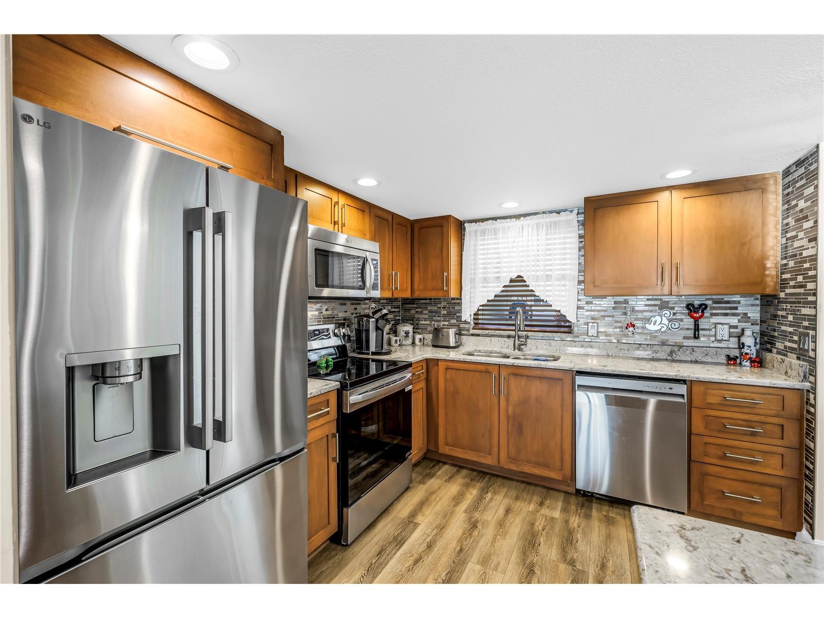 4525 Cove Circle #102 Saint Petersburg FL 33708 TB8444078 image4