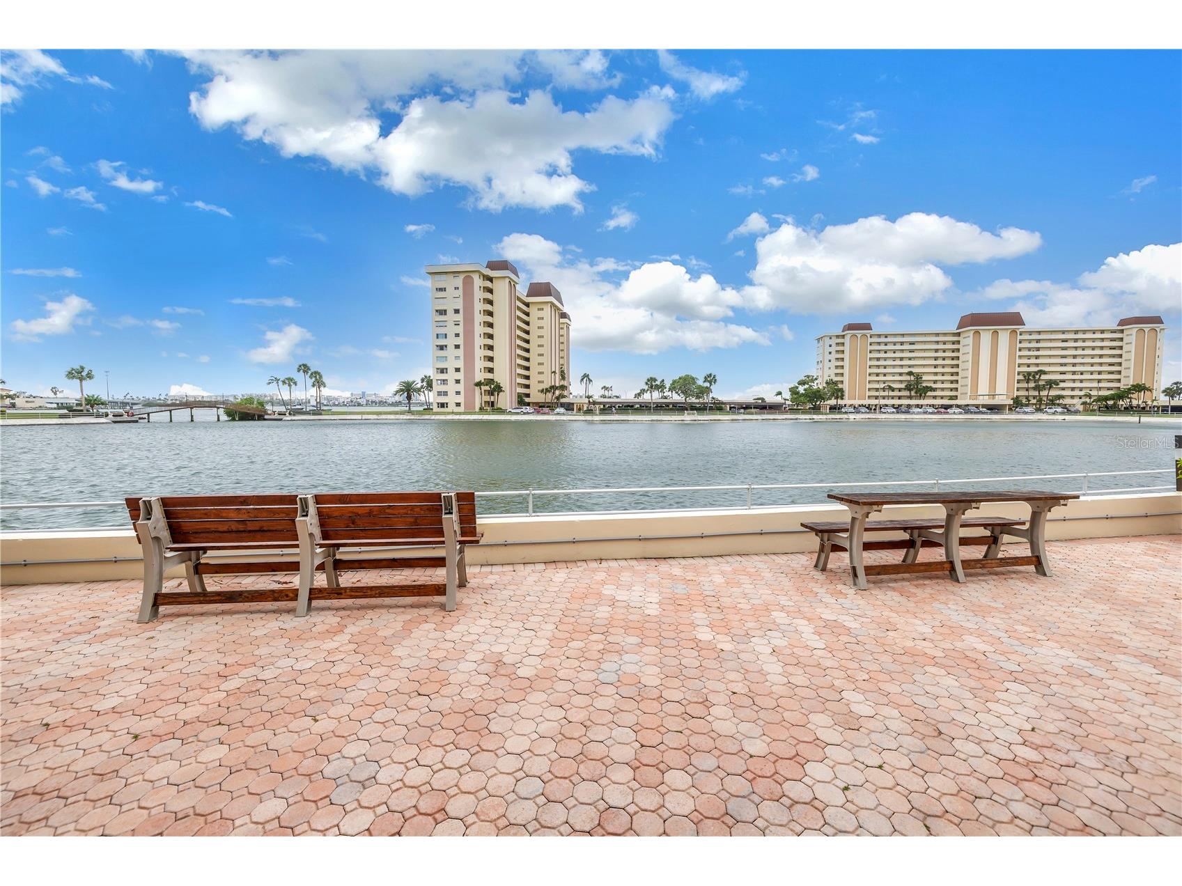 4525 Cove Circle #102 Saint Petersburg FL 33708 TB8444078 image62