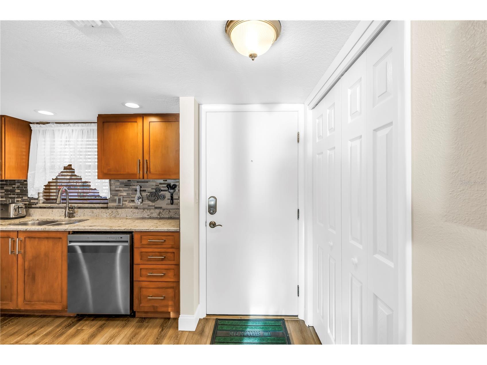 4525 Cove Circle #102 Saint Petersburg FL 33708 TB8444078 image8