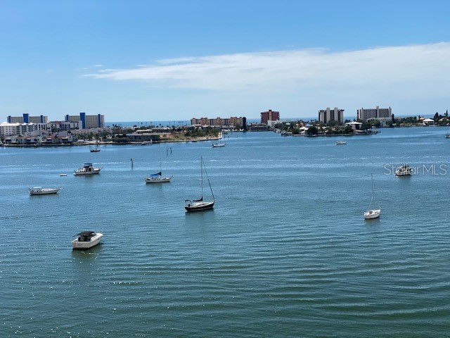 4525 Cove Circle #907 Saint Petersburg FL 33708 U8197874 image1