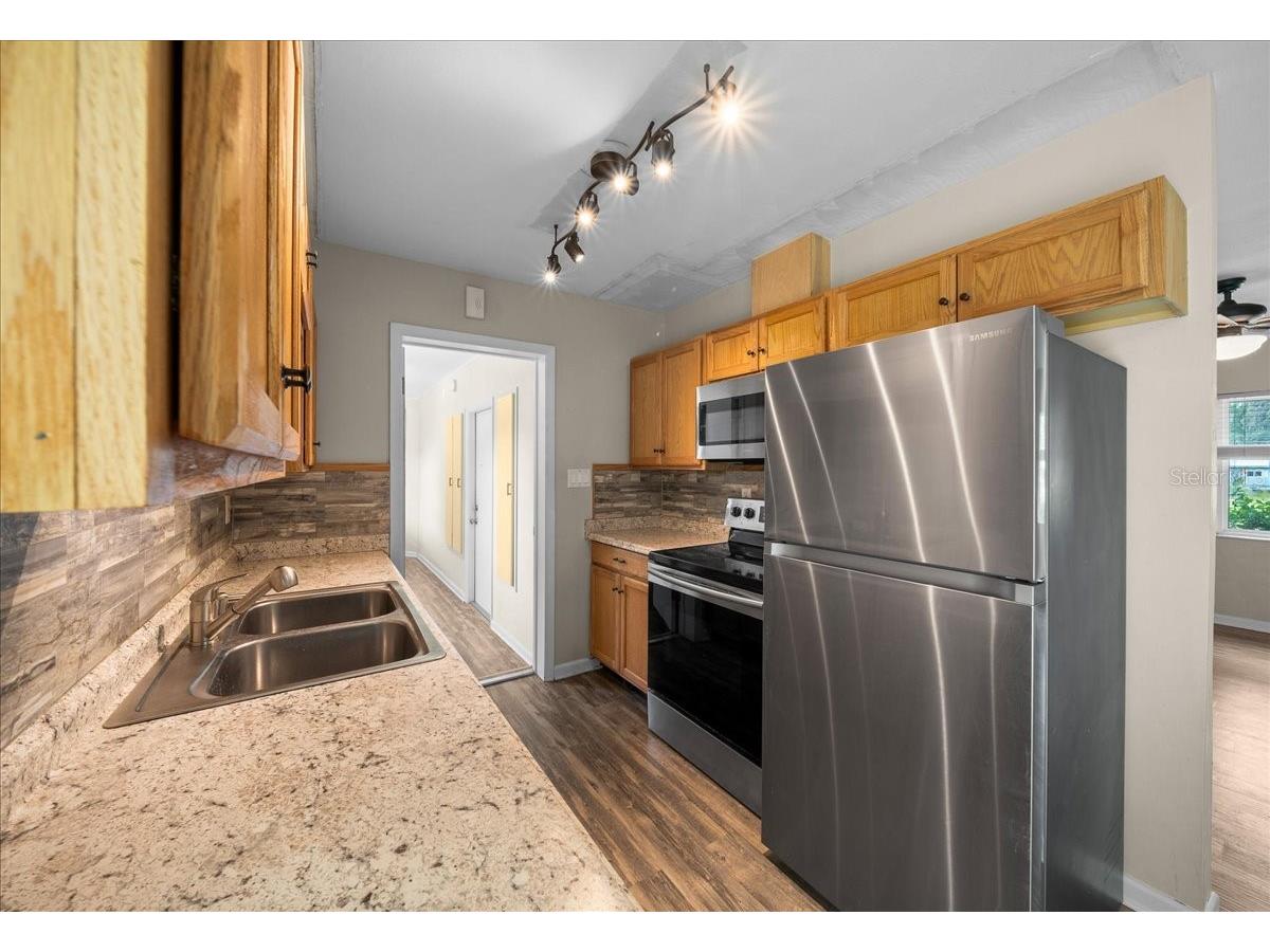 4525 NE 9th Street Ocala FL 34470 OM727193 image11