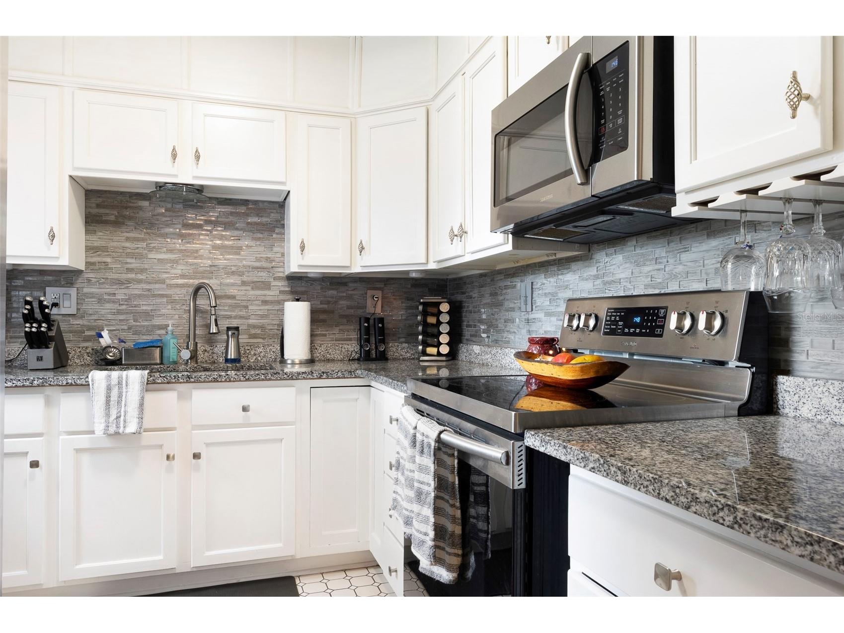 4526 1st Avenue N Saint Petersburg FL 33713 TB8494174 image16