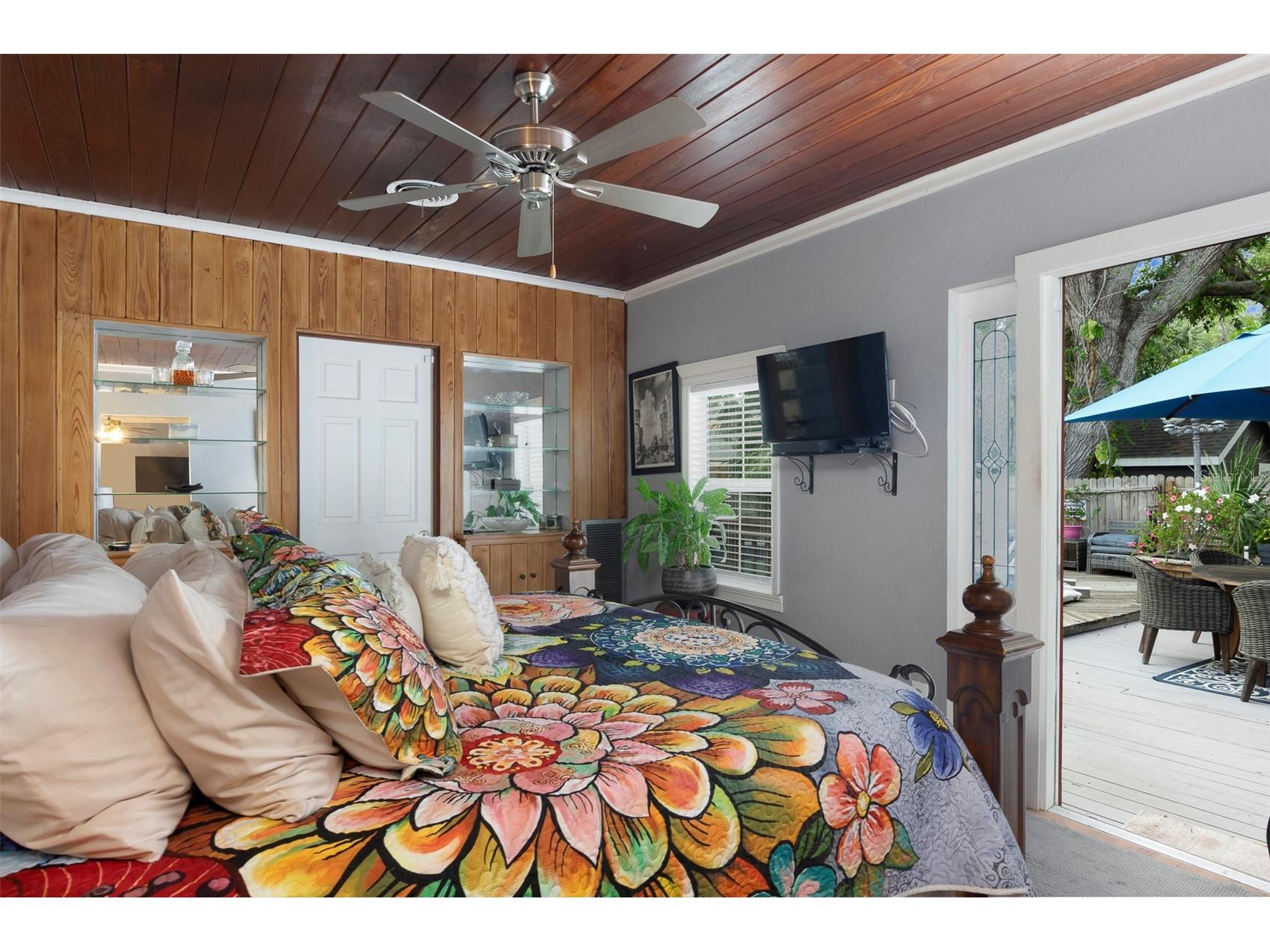 4526 1st Avenue N Saint Petersburg FL 33713 TB8494174 image19