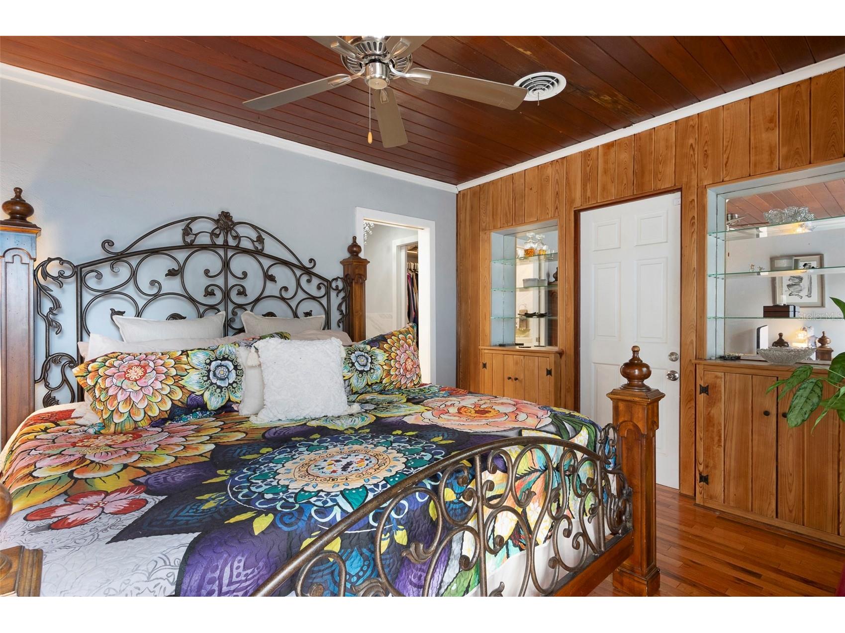 4526 1st Avenue N Saint Petersburg FL 33713 TB8494174 image20