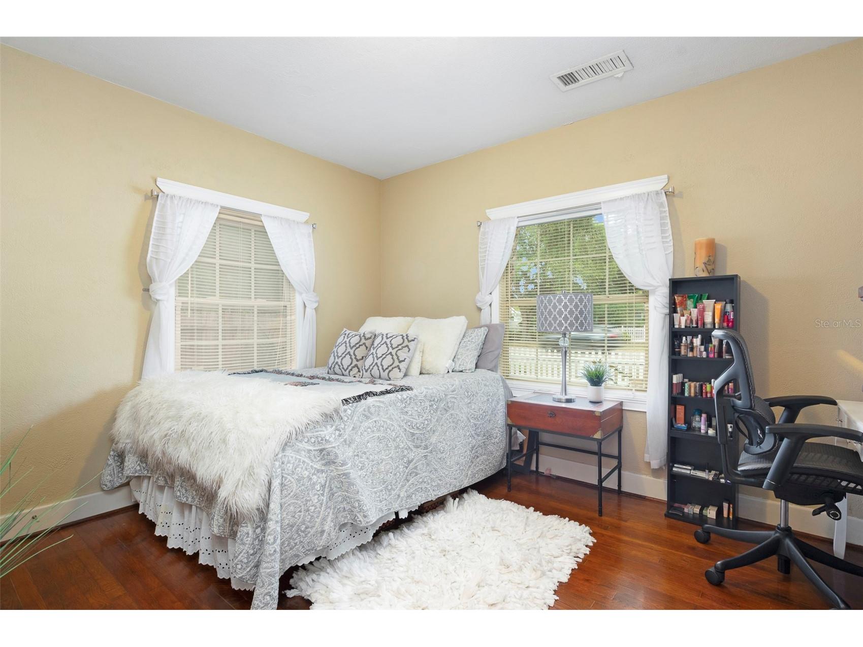 4526 1st Avenue N Saint Petersburg FL 33713 TB8494174 image25