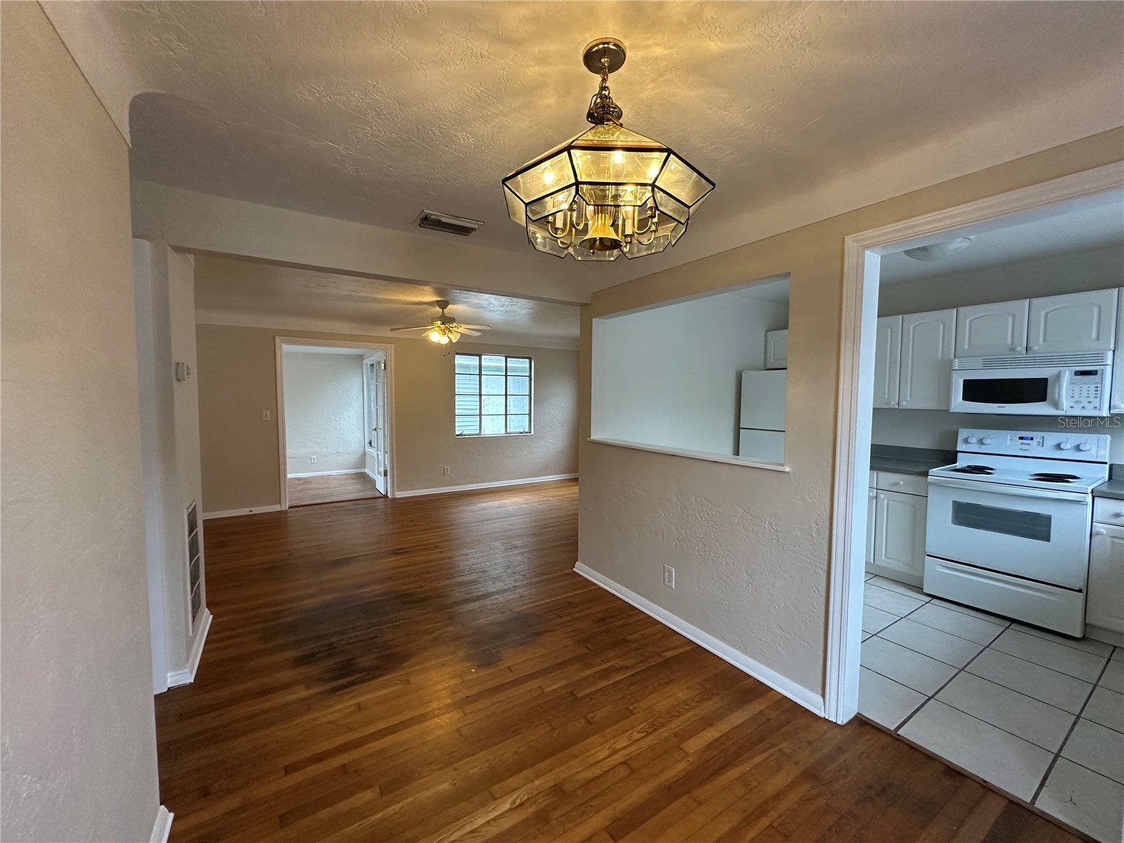 4526 6th Avenue N Saint Petersburg FL 33713 TB8514875 image5