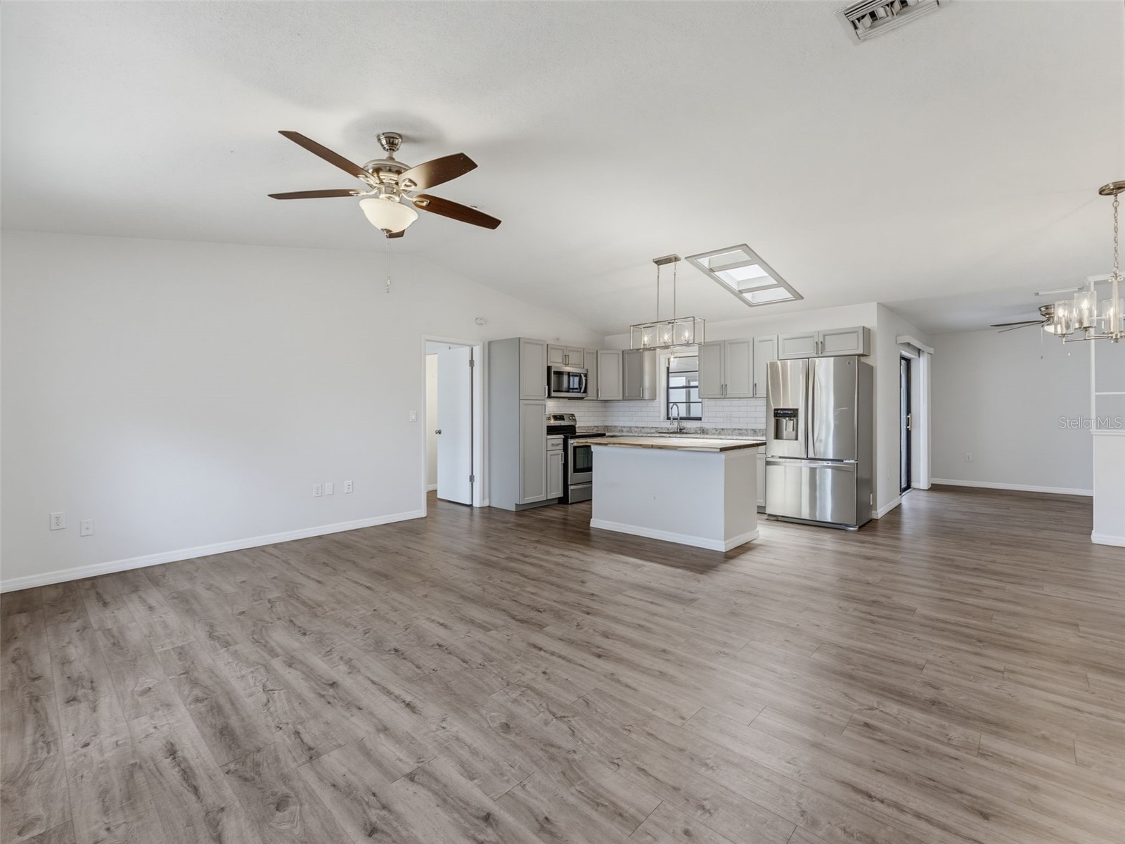 4526 Bayridge Court Spring Hill FL 34606 W7887554 image7