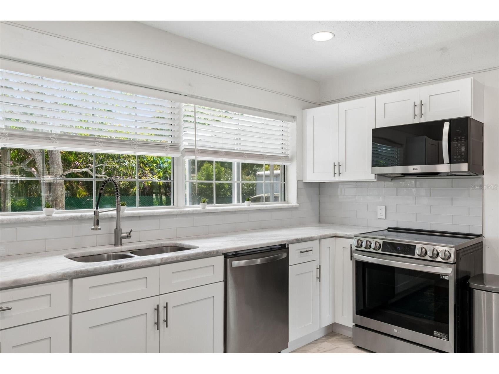 4526 Yardley Avenue N Saint Petersburg FL 33713 O6401866 image19