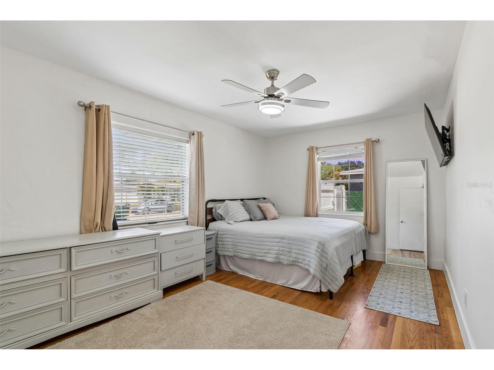 4526 Yardley Avenue N Saint Petersburg FL 33713 O6401866 image27