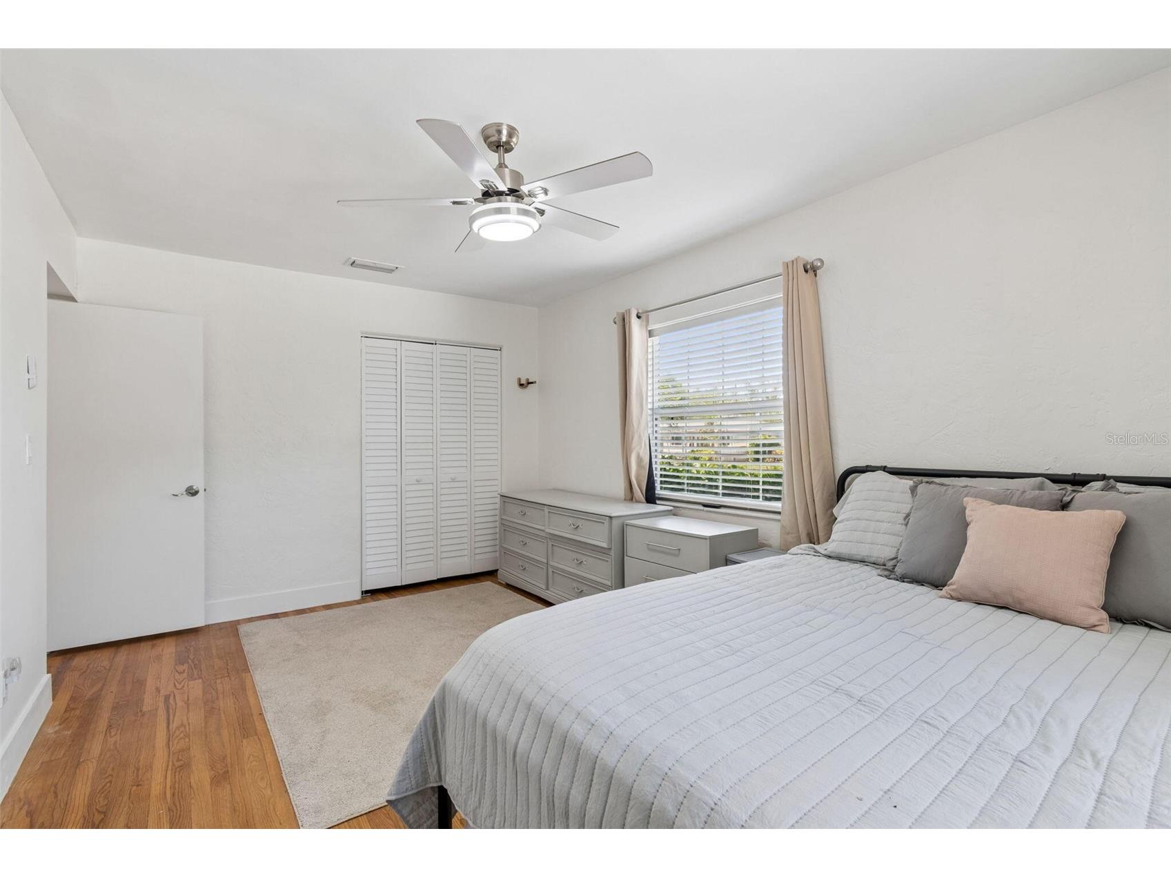 4526 Yardley Avenue N Saint Petersburg FL 33713 O6401866 image37