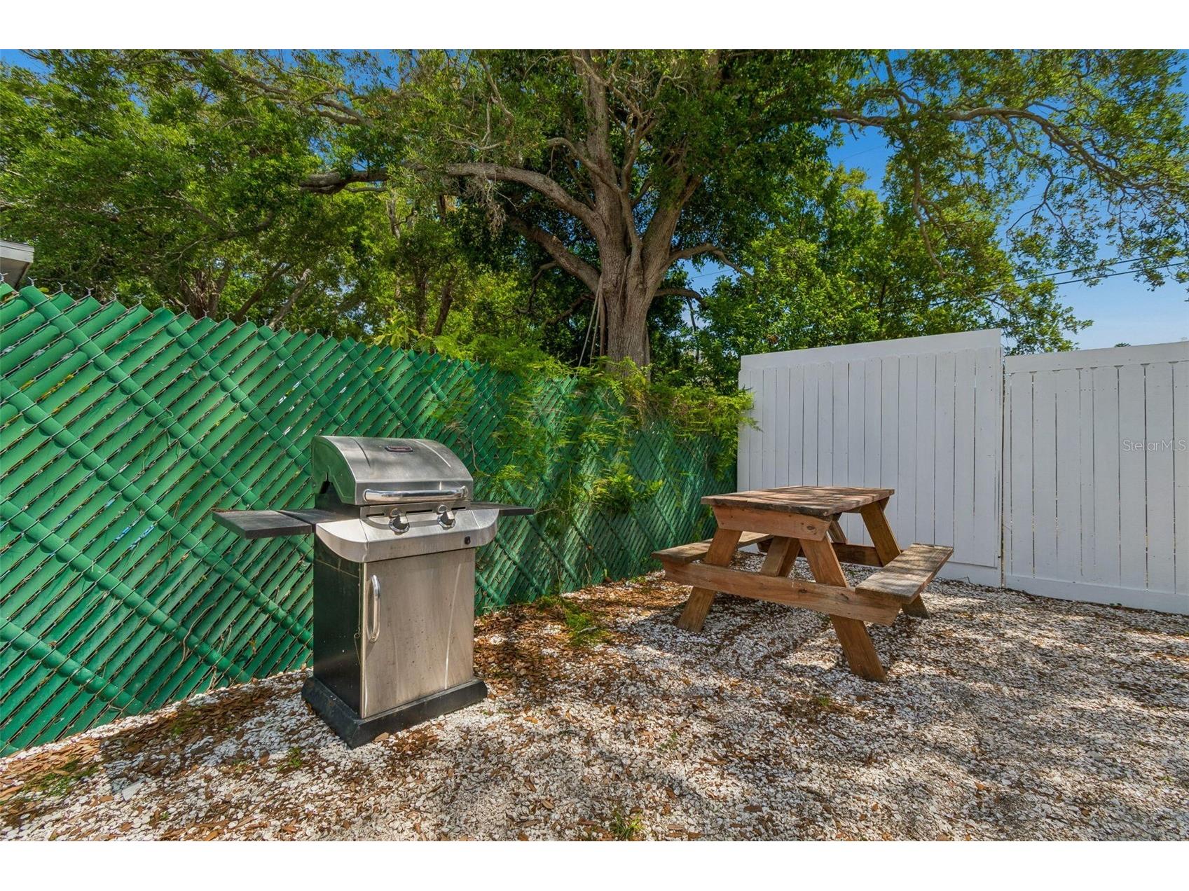4526 Yardley Avenue N Saint Petersburg FL 33713 O6401866 image60