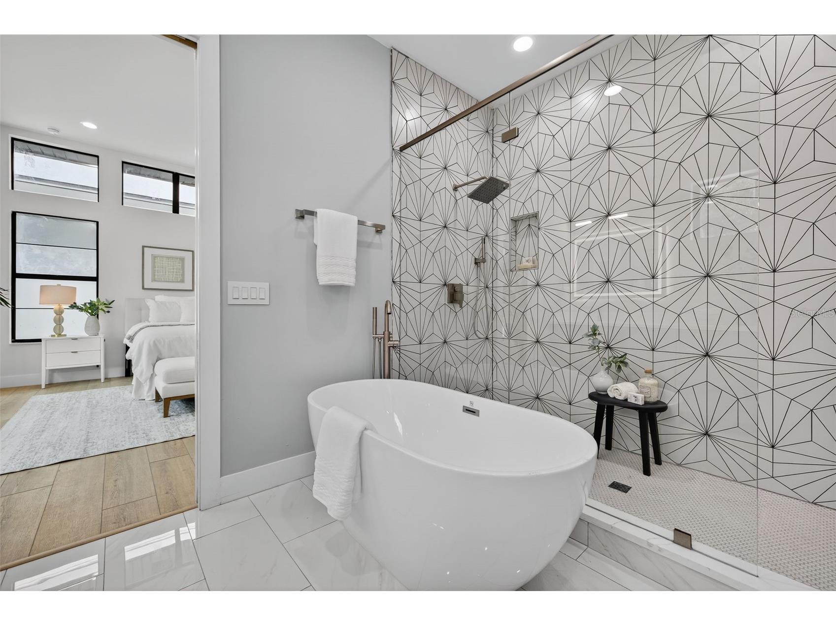 4527 26th Avenue S Saint Petersburg FL 33711 TB8472799 image45