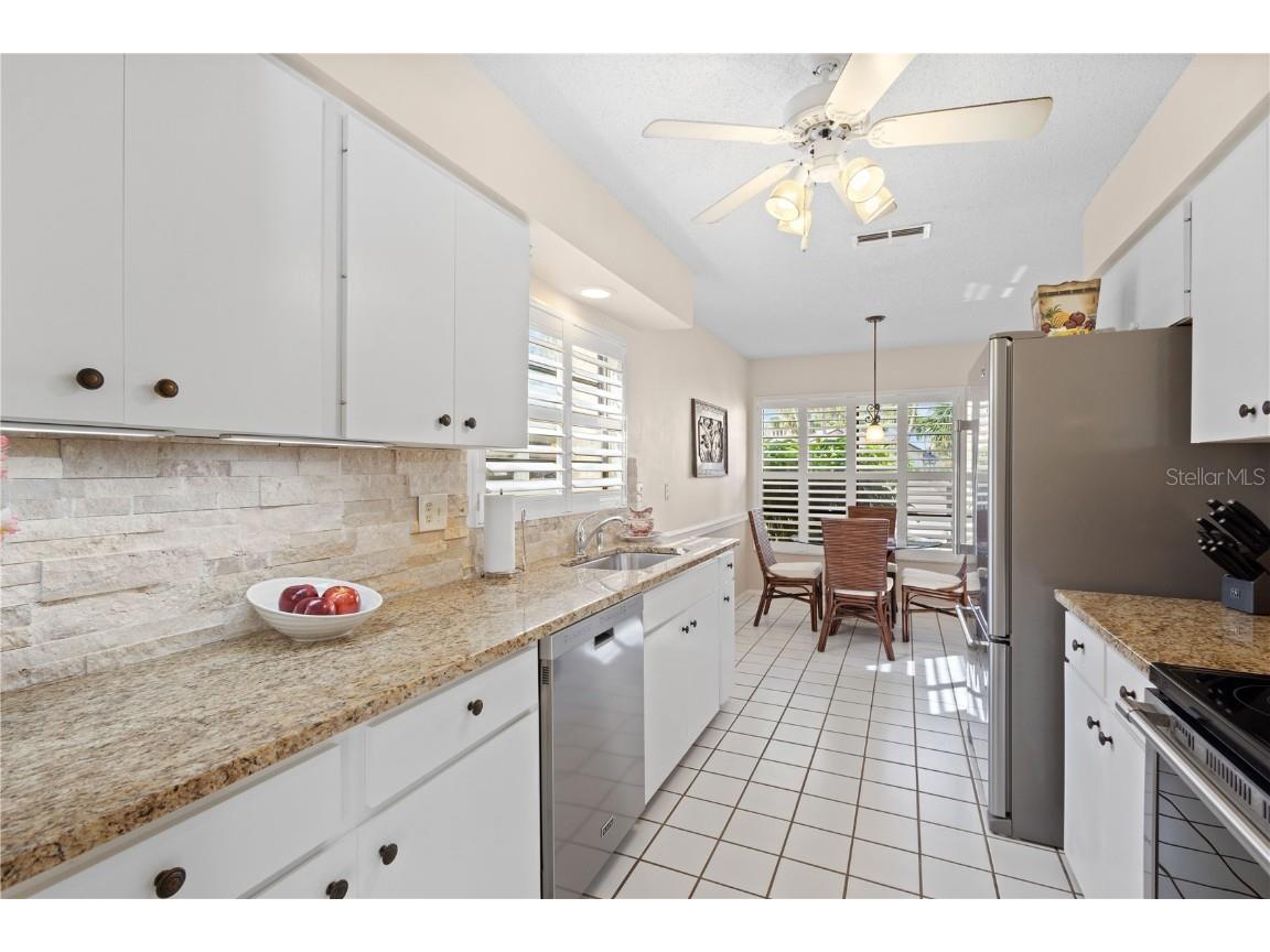 4527 La Jolla Drive Bradenton FL 34210 A4670962 image9