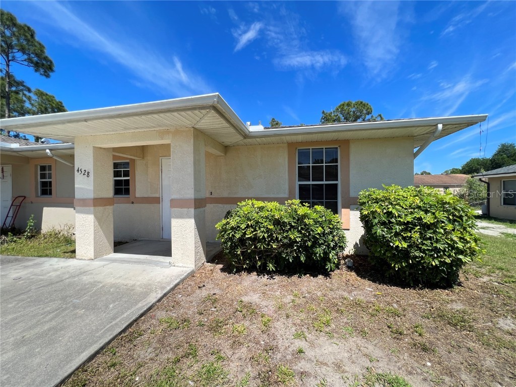 4528-4530 30th Street SW Lehigh Acres FL 33973 A4605101 image1