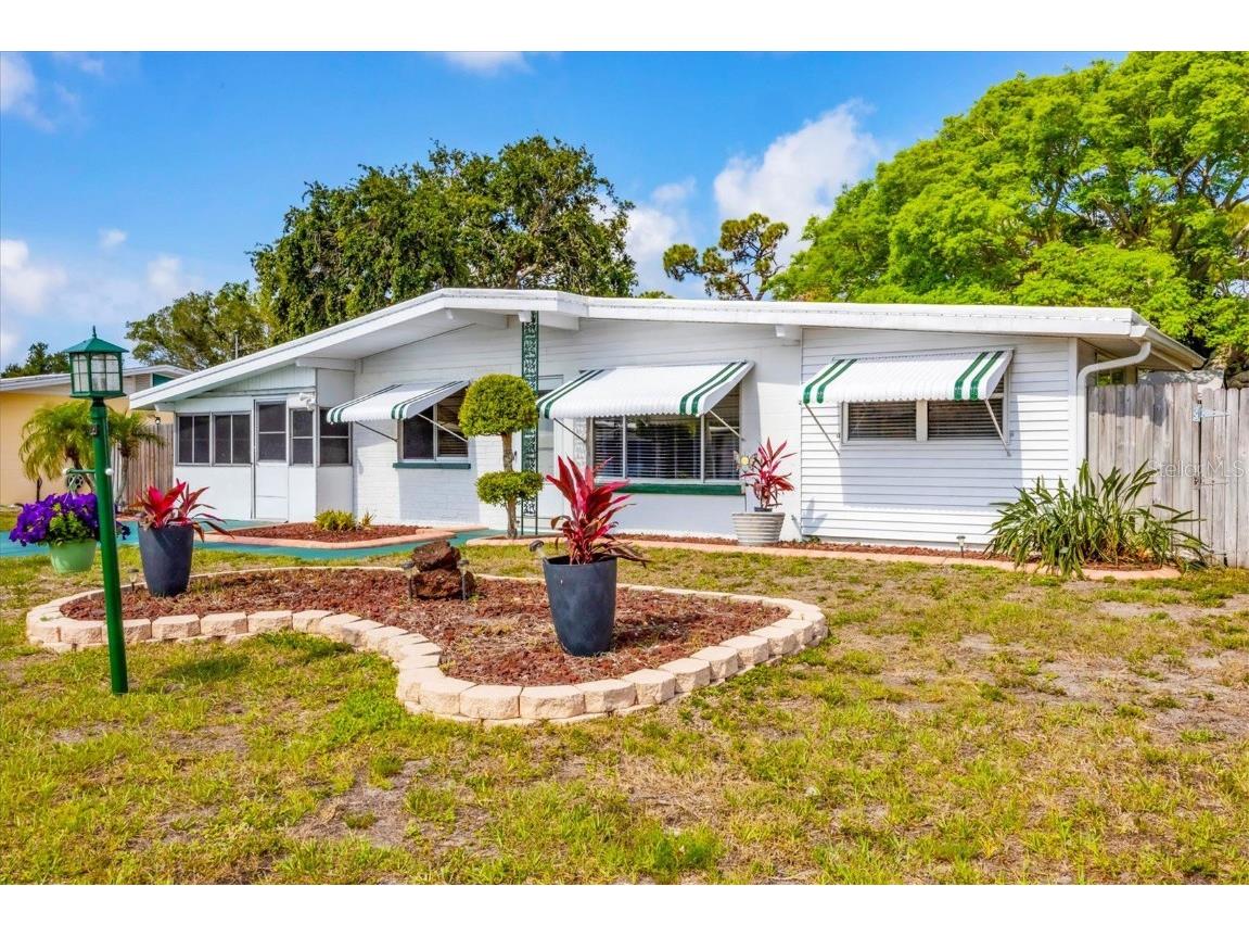 4528 58th Street W Bradenton FL 34210 A4654912 image1