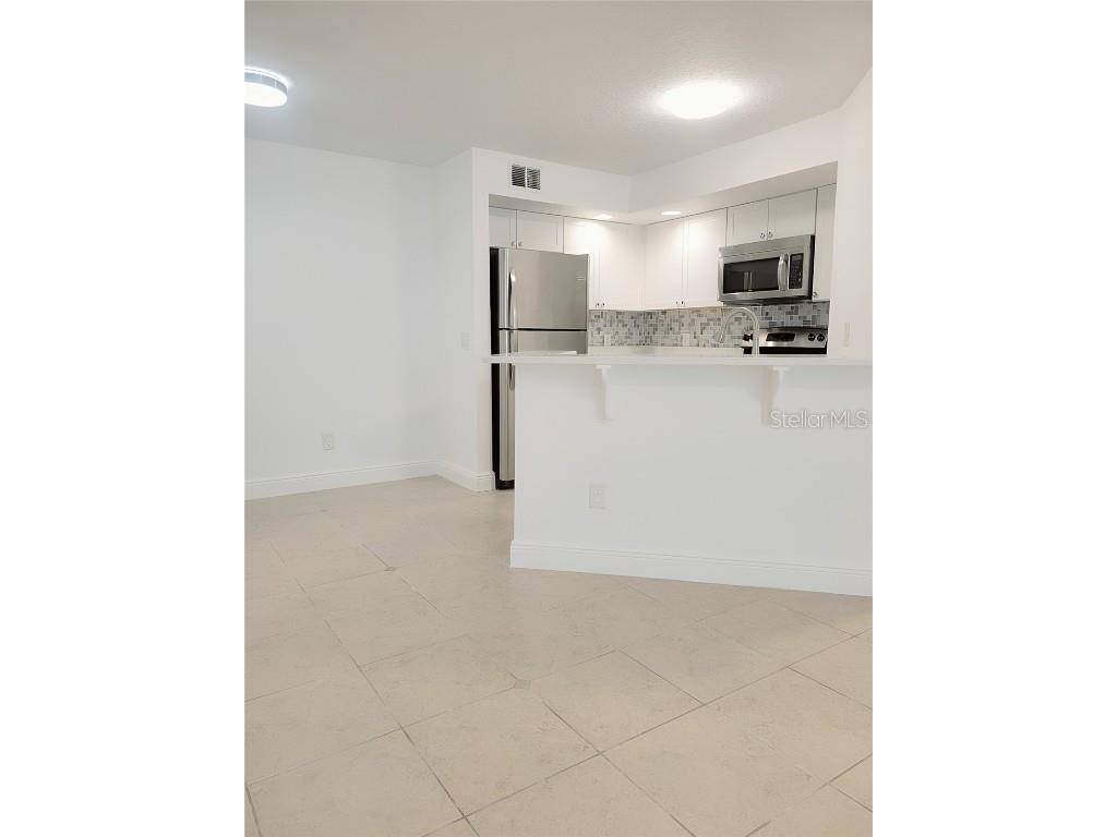 4528 Commander Drive #2011 Orlando FL 32822 O6363868 image4