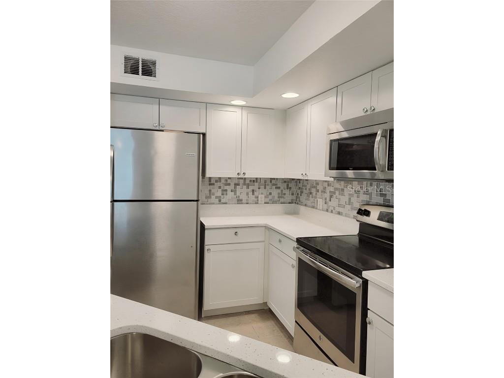 4528 Commander Drive #2011 Orlando FL 32822 O6363868 image7