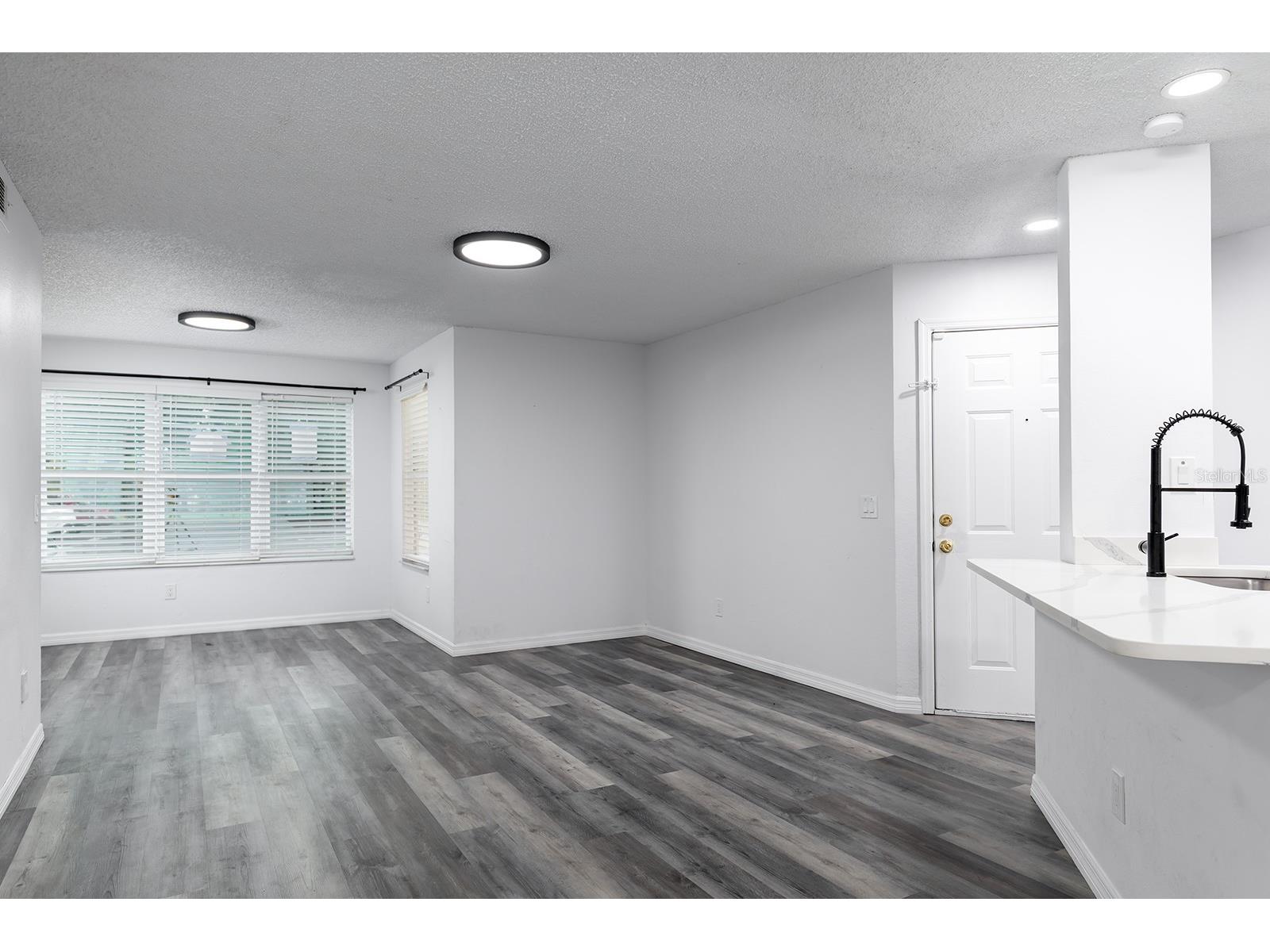 4528 Commander Drive #2018 Orlando FL 32822 O6356181 image4